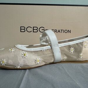 BCBGeneration Cream Floral Embroidered Flats